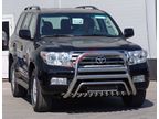       (.)  Toyota Land Cruiser 200